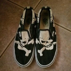 Slip on skull vans